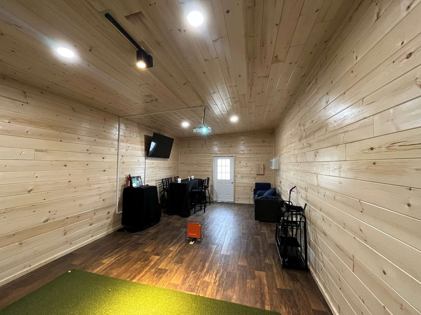 Golf Shed - Image 4